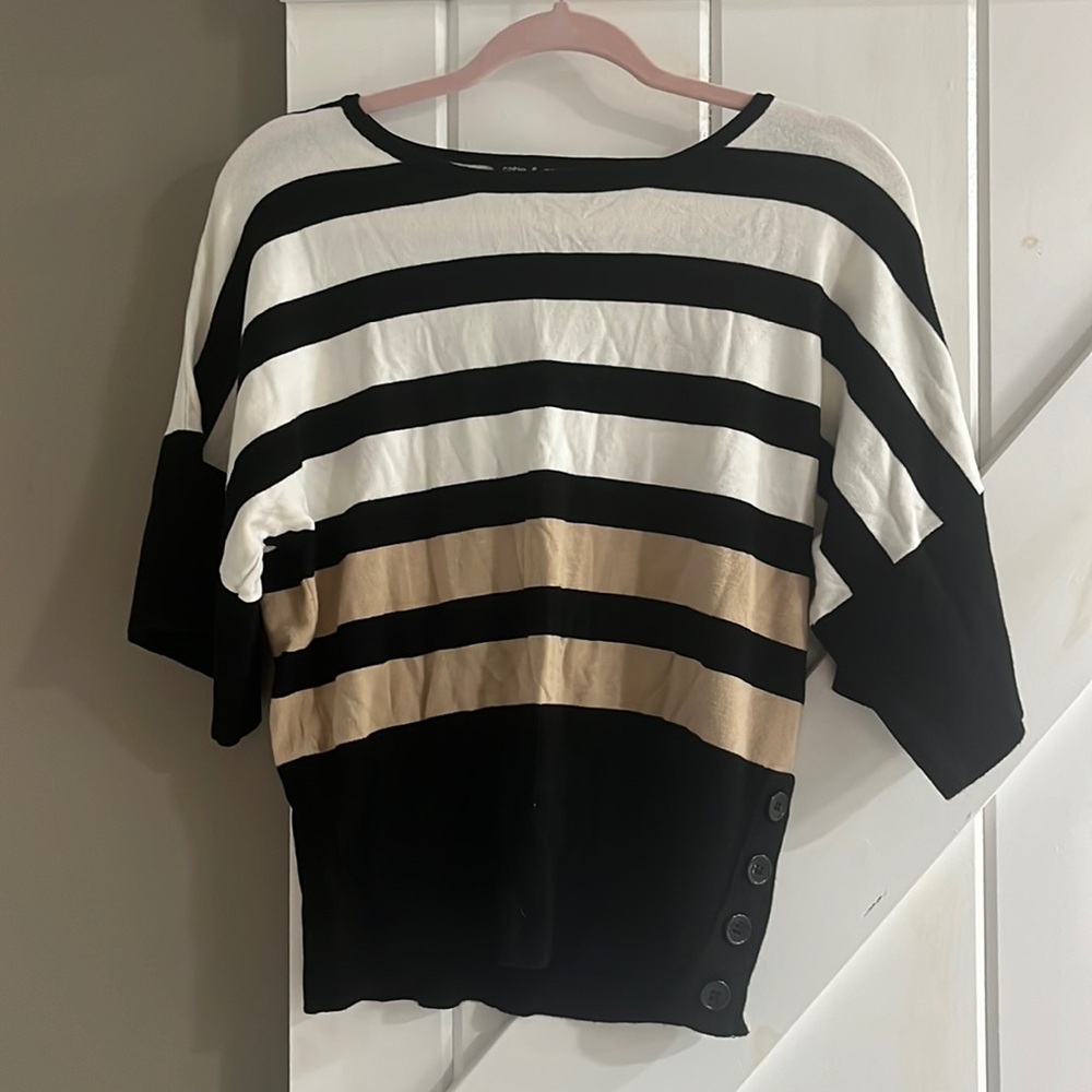 Cable & Gauge Women’s Striped Sweater